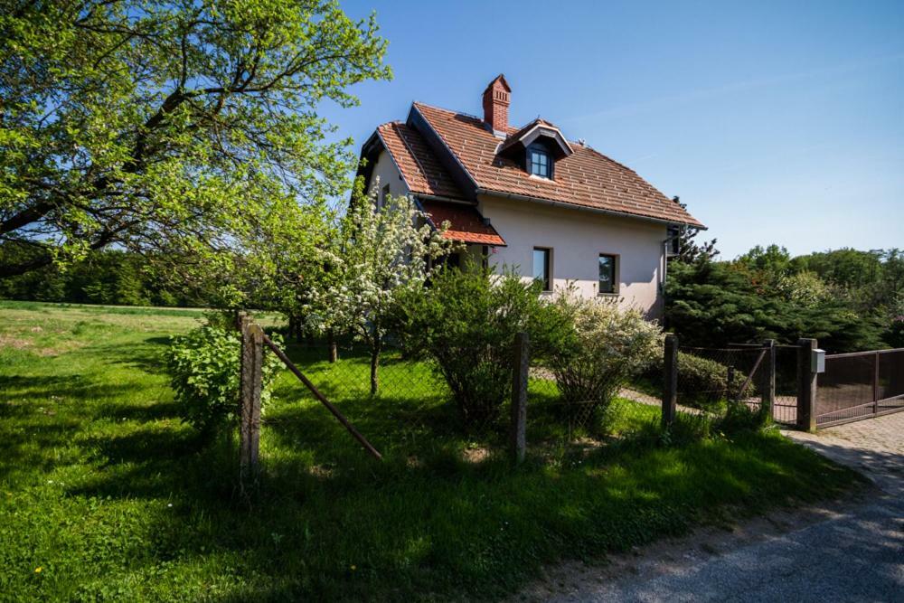 D&J House Villa Ormoz Luaran gambar