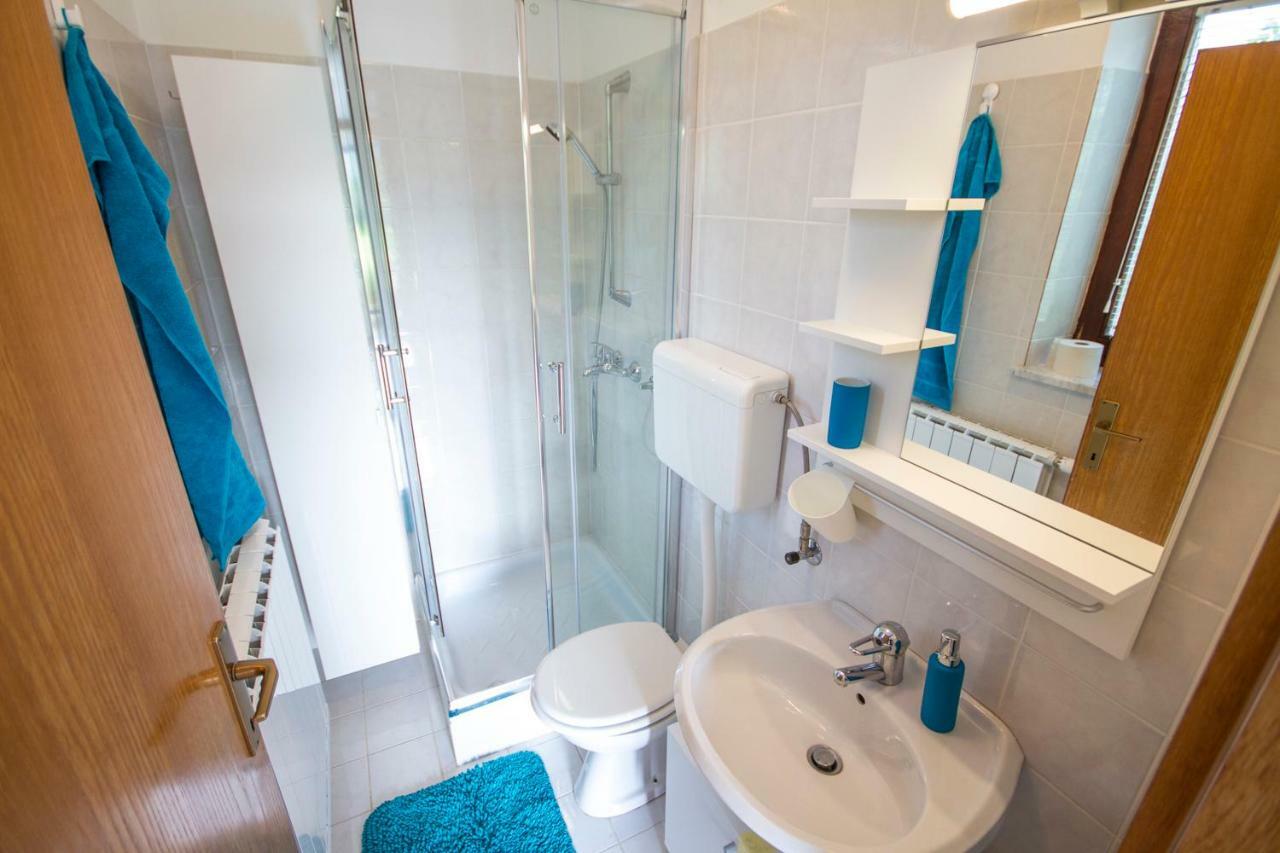 D&J House Villa Ormoz Luaran gambar