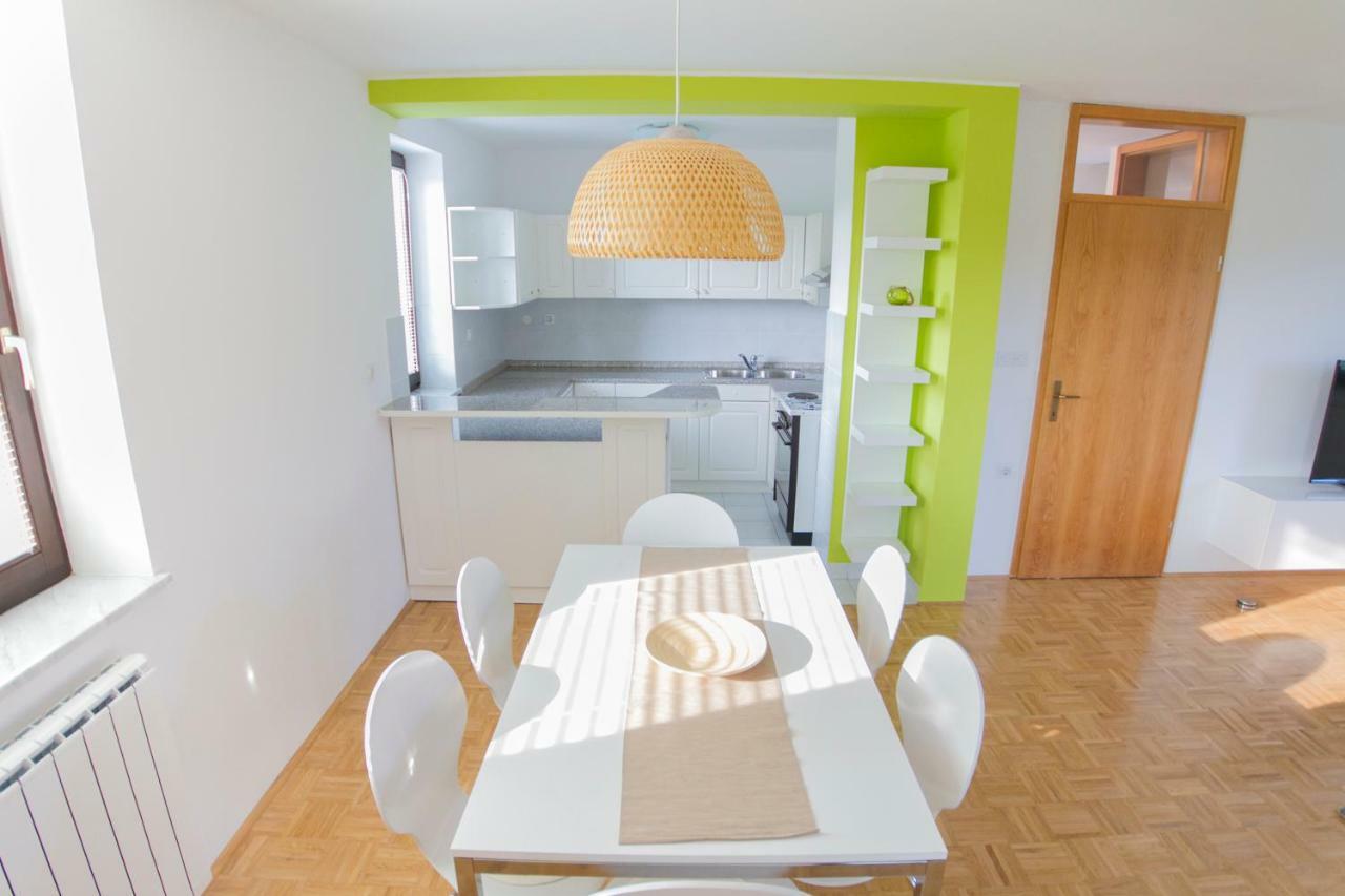 D&J House Villa Ormoz Luaran gambar