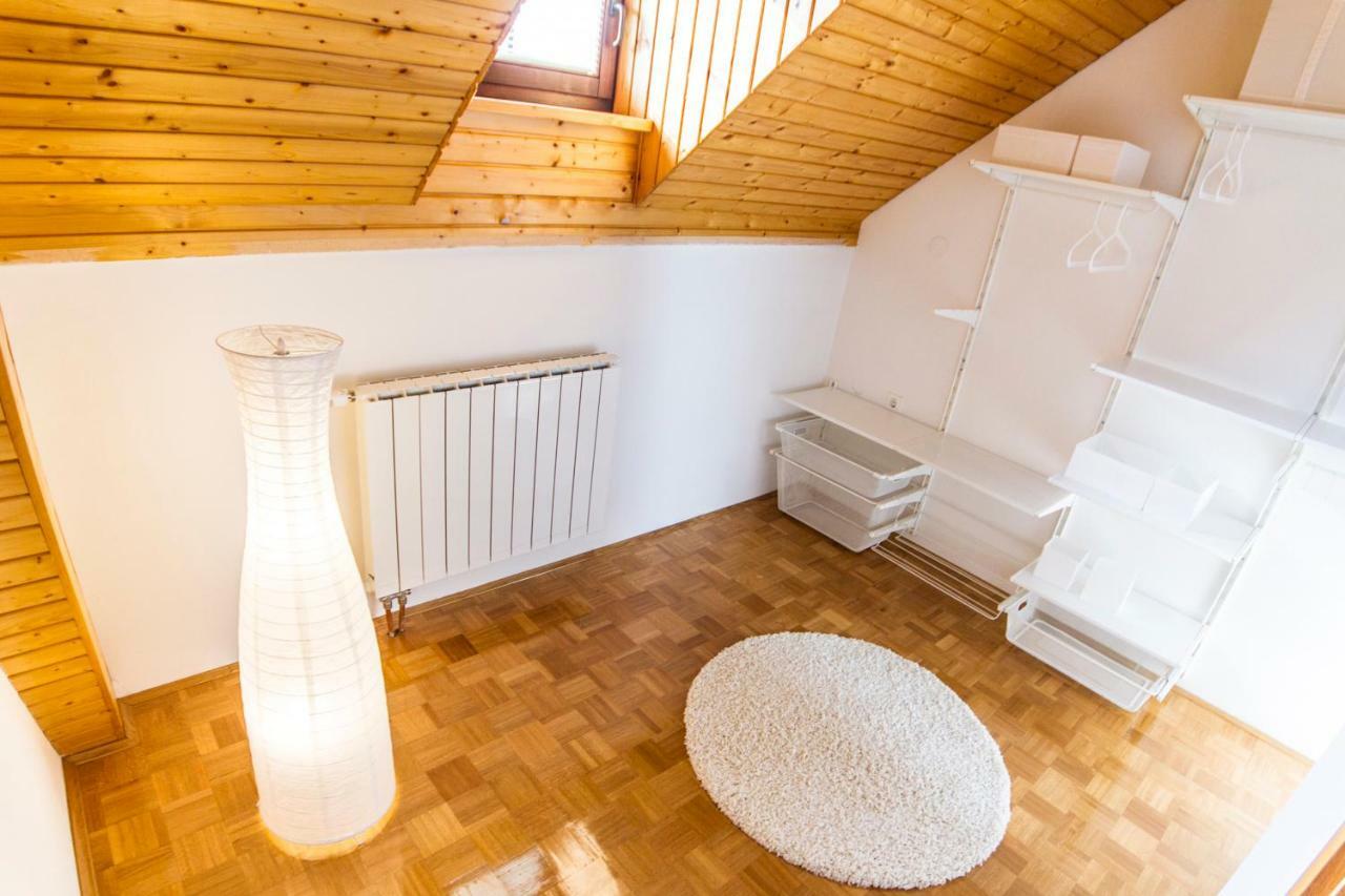 D&J House Villa Ormoz Luaran gambar